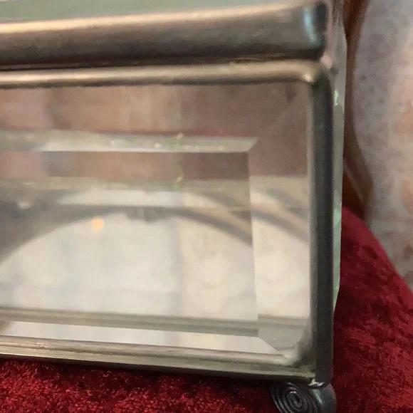 Vintage crystal jewelry box by Royal Limited circa 2000 for the May Company. - Picture 3 of 7